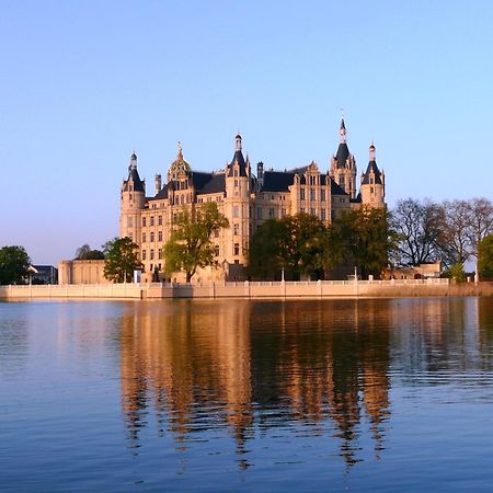 Gasthof Zur guten Quelle Schwerin  Exterior foto