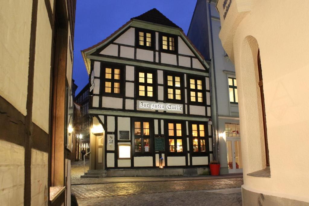 Gasthof Zur guten Quelle Schwerin  Exterior foto